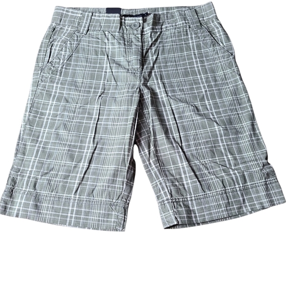 Calvin Klein Jeans green plaid khaki shorts - Picture 1 of 12